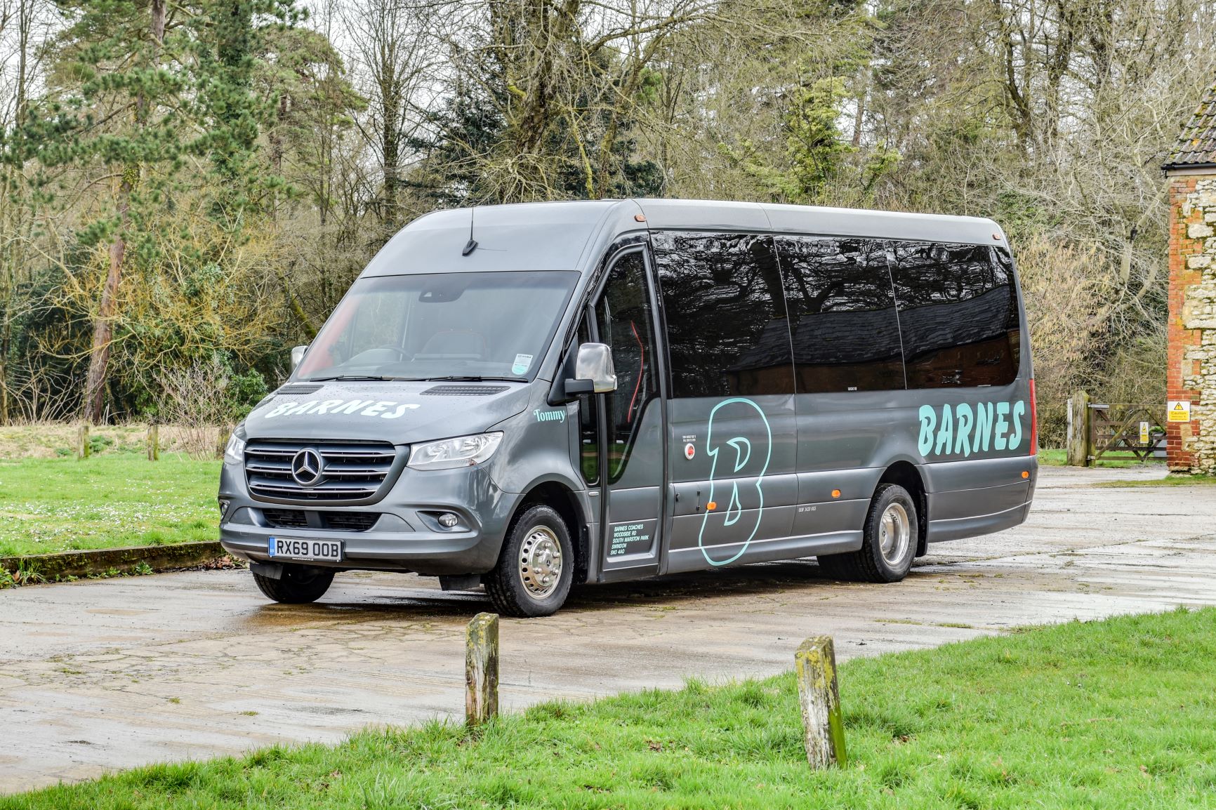 19 Seater